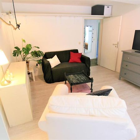Zentrale Ferienwohnung „Treibholz“ Im Sonnenblumenhaus Flensburgo Exterior foto