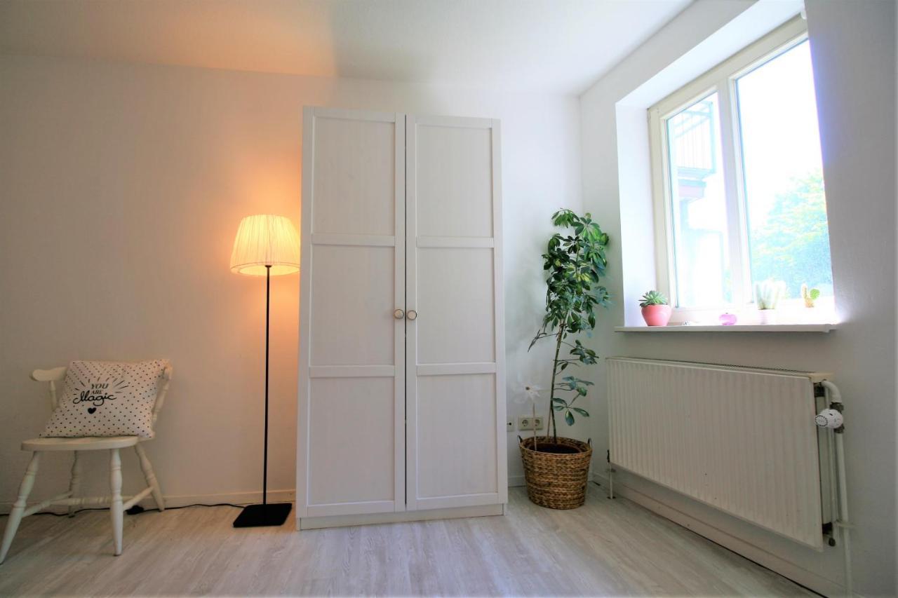 Zentrale Ferienwohnung „Treibholz“ Im Sonnenblumenhaus Flensburgo Exterior foto