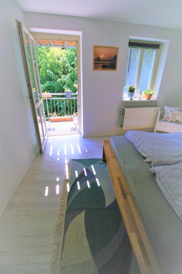 Zentrale Ferienwohnung „Treibholz“ Im Sonnenblumenhaus Flensburgo Exterior foto